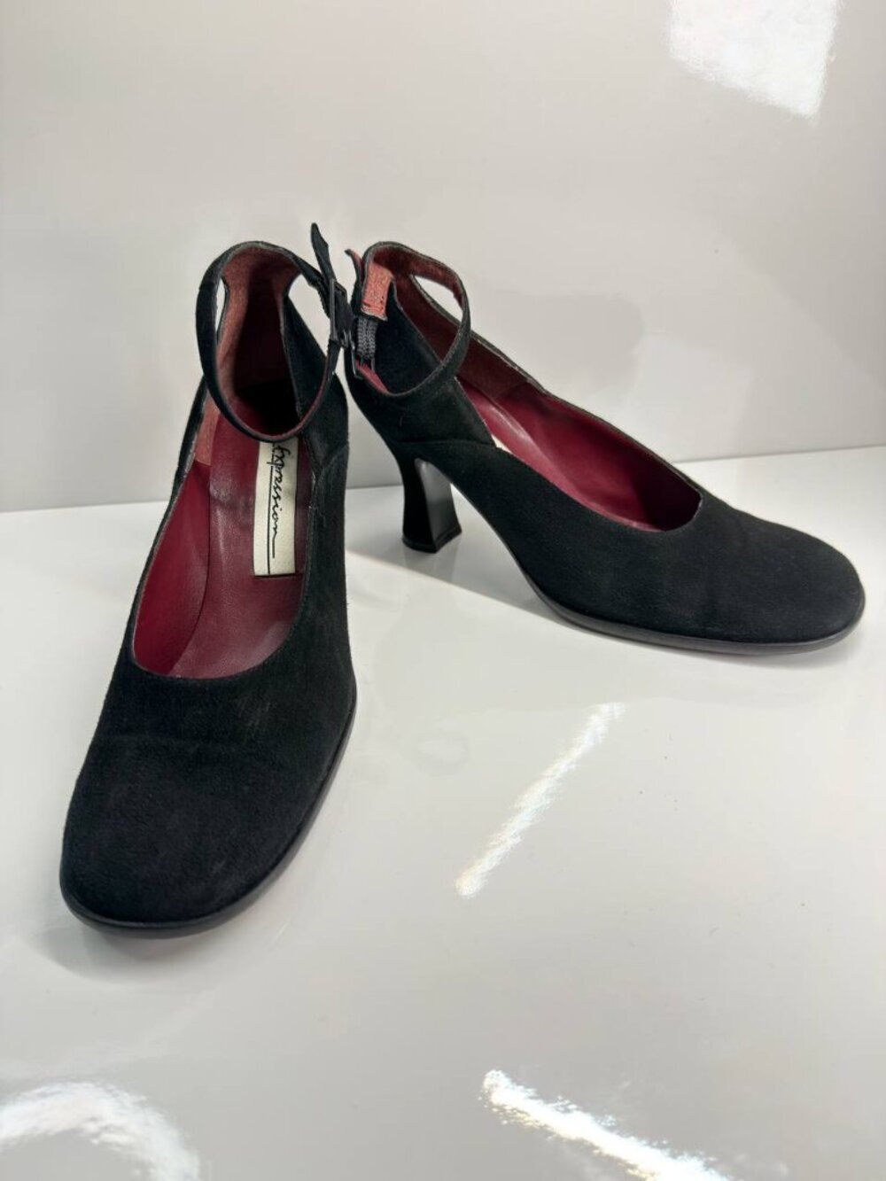 Expression Suede Heels – Women’s US 7